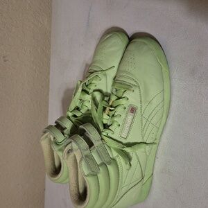 Reebok Lime Green 💚 Freestyle